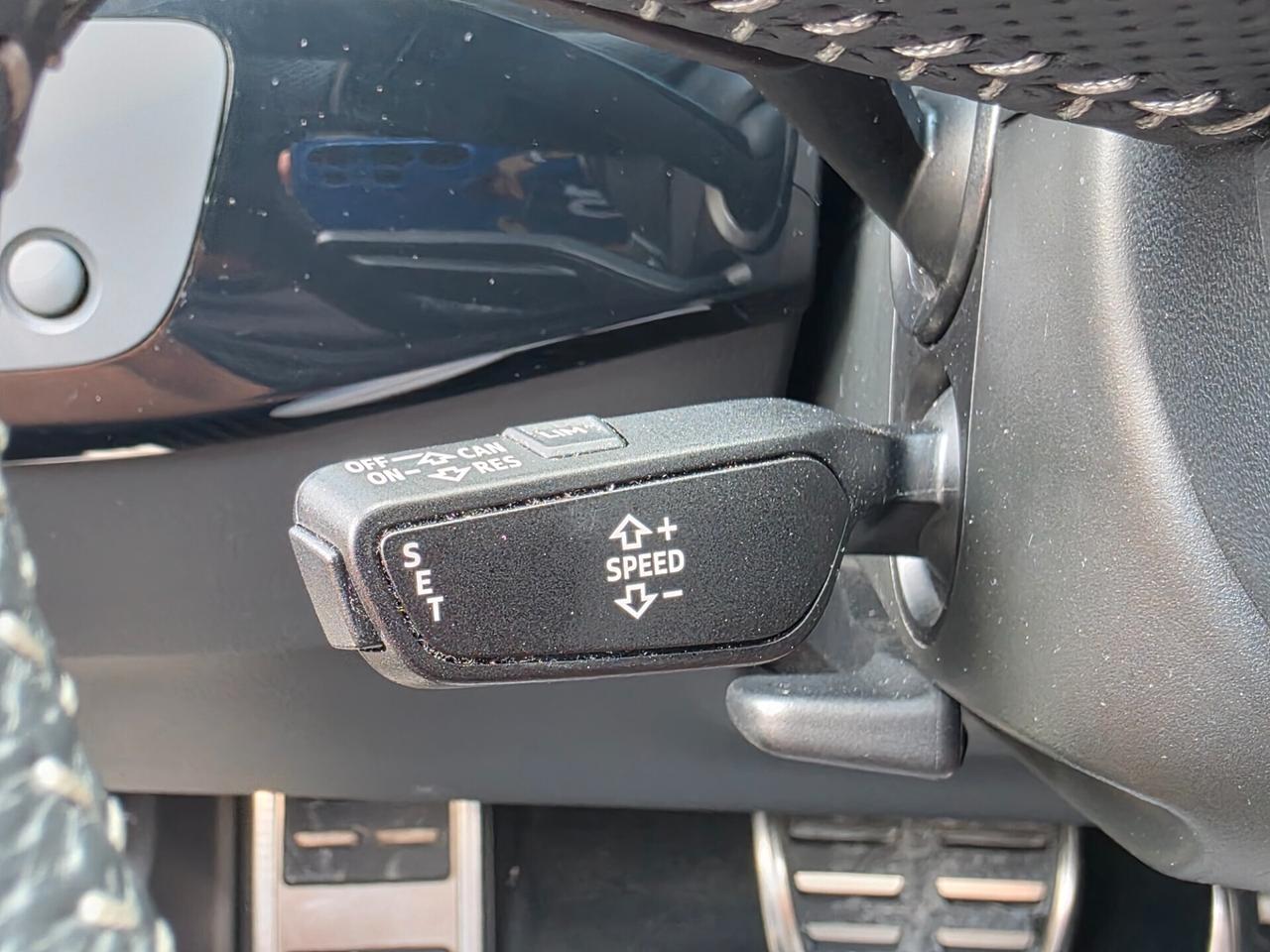 Audi A4 - 2.0 TDI 190cv 3xS line Black edition