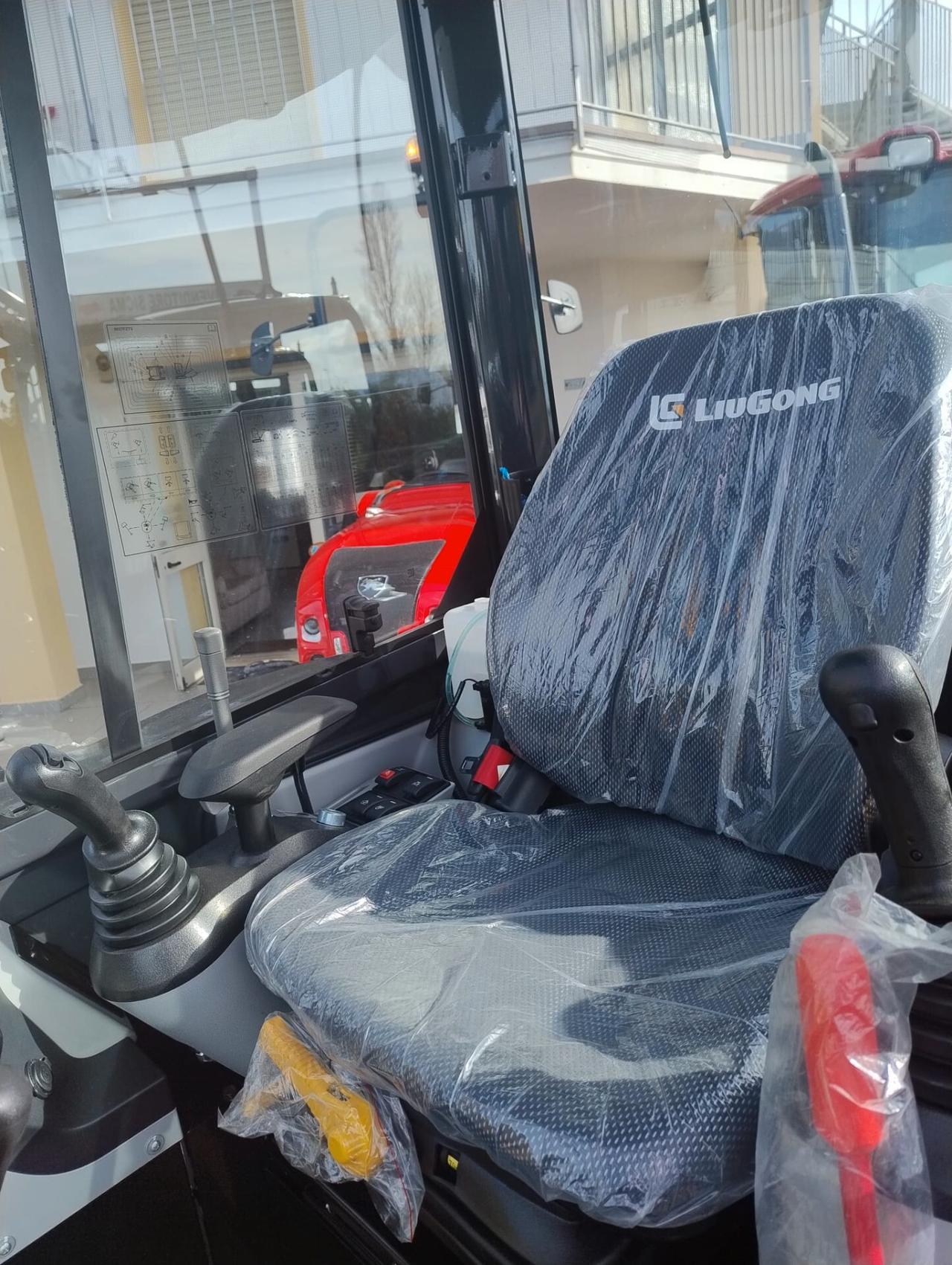 Escavatore Nuovo LiuGong 9027F (27 Quintali)