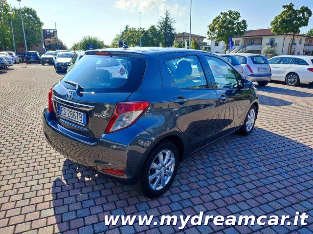 TOYOTA Yaris 1.4 D-4D 5 porte Active