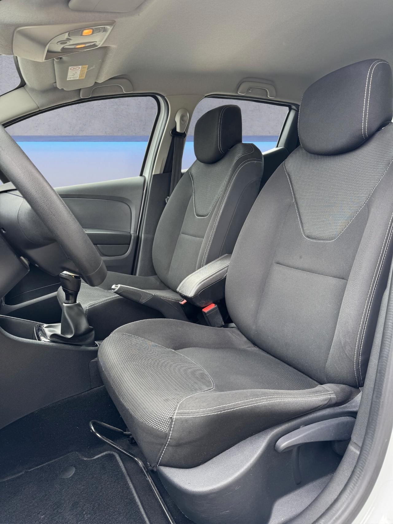 Renault Clio dCi 8V 75 CV 5 porte Moschino Zen