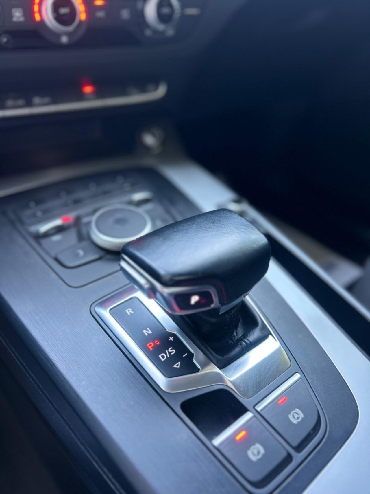 Audi Q5 2.0 TDI 190 cv quattro S tronic Design 2018