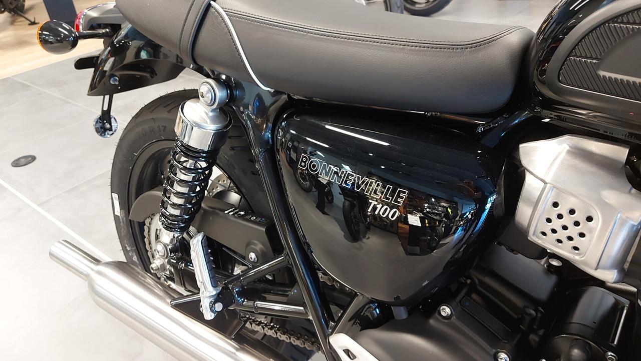 Triumph Bonneville T100 T 100