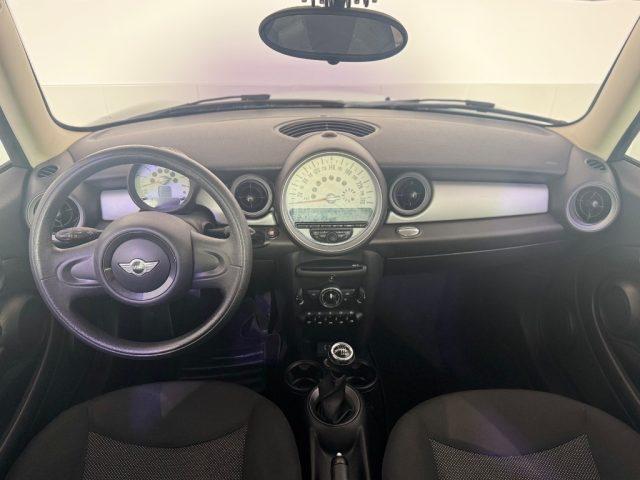 MINI One 1.6 16V One (55kW)