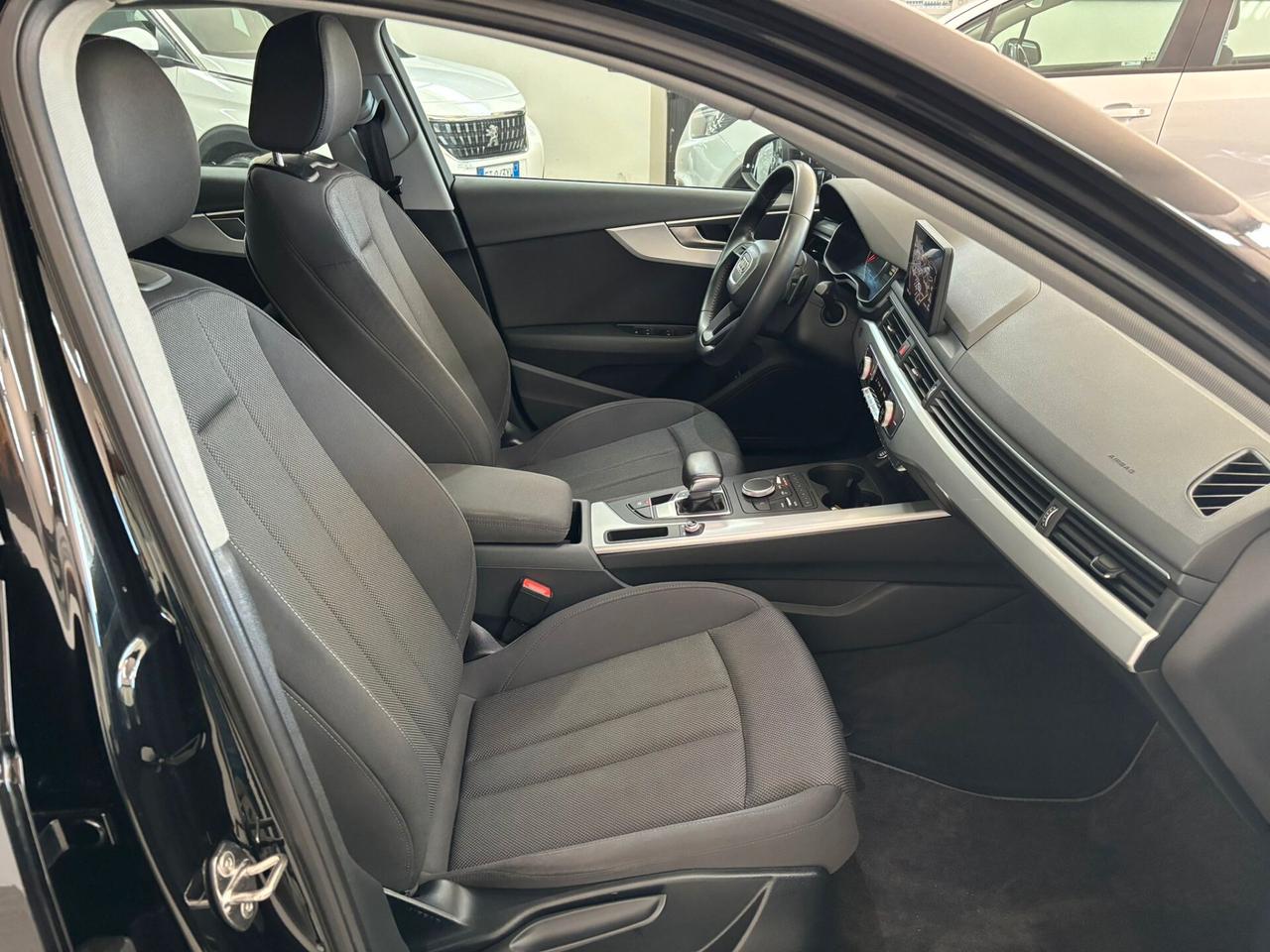 Audi A4 2.0 TDI 150 CV ultra Business