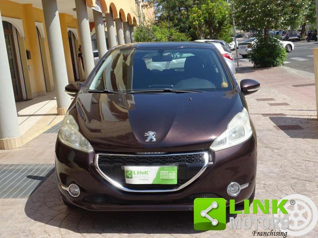 PEUGEOT 208 1.2 82 CV - GPL