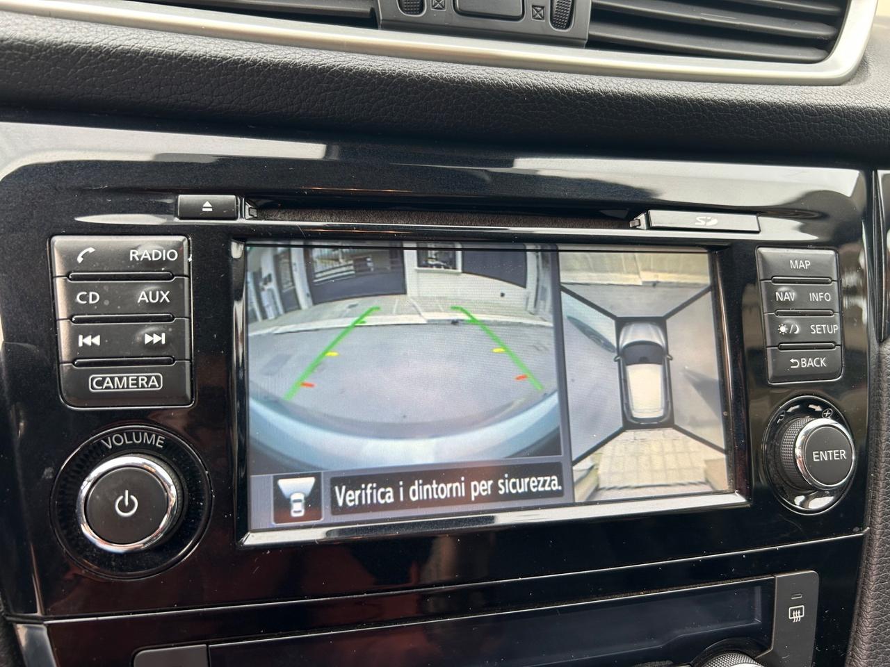Nissan Qashqai 1.6 dCi 4WD 360