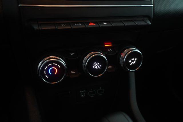 RENAULT Clio Clio Full Hybrid E-Tech 140 CV 5 porte Business