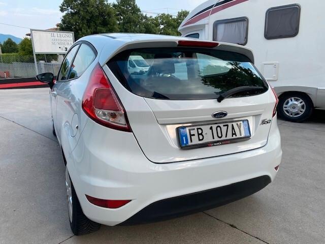 Ford Fiesta 1.5 TDCi 75CV 5 porte Titanium