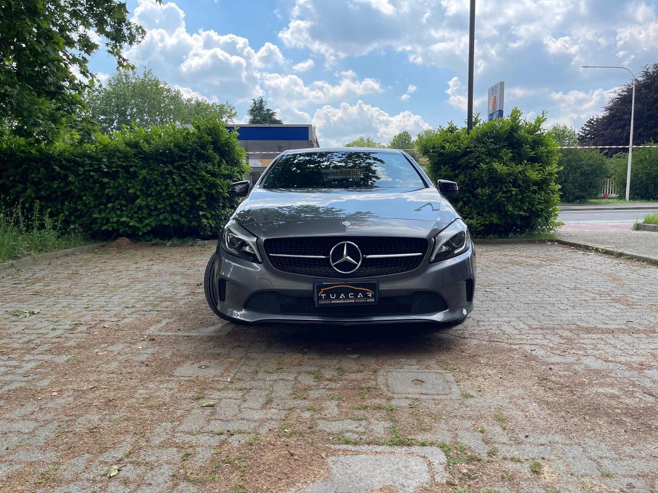 Mercedes-Benz A 200 Business A 200 D
