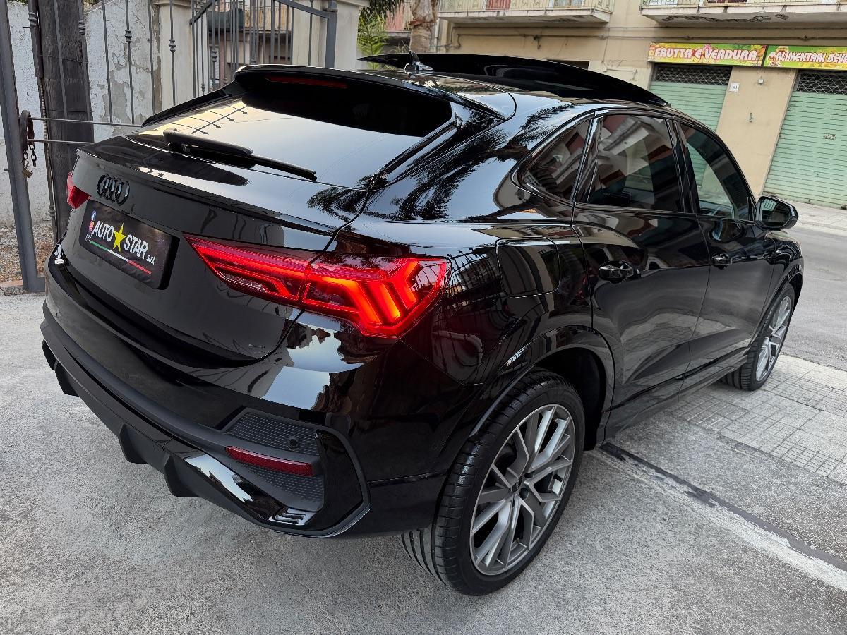Audi Q3 Sportback 35TDI S-line Identity Black 150CV