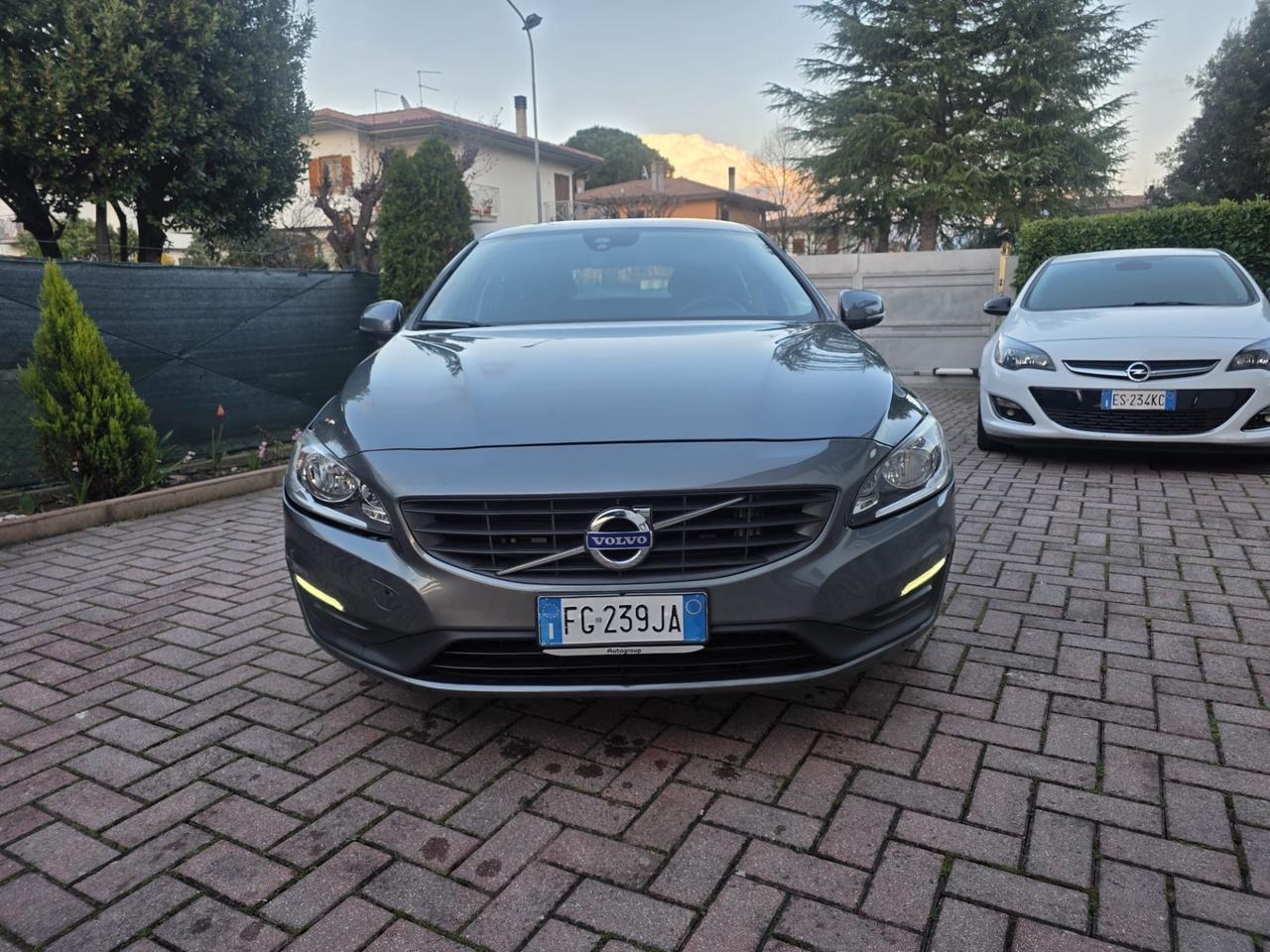 Volvo V60 D2 Summum