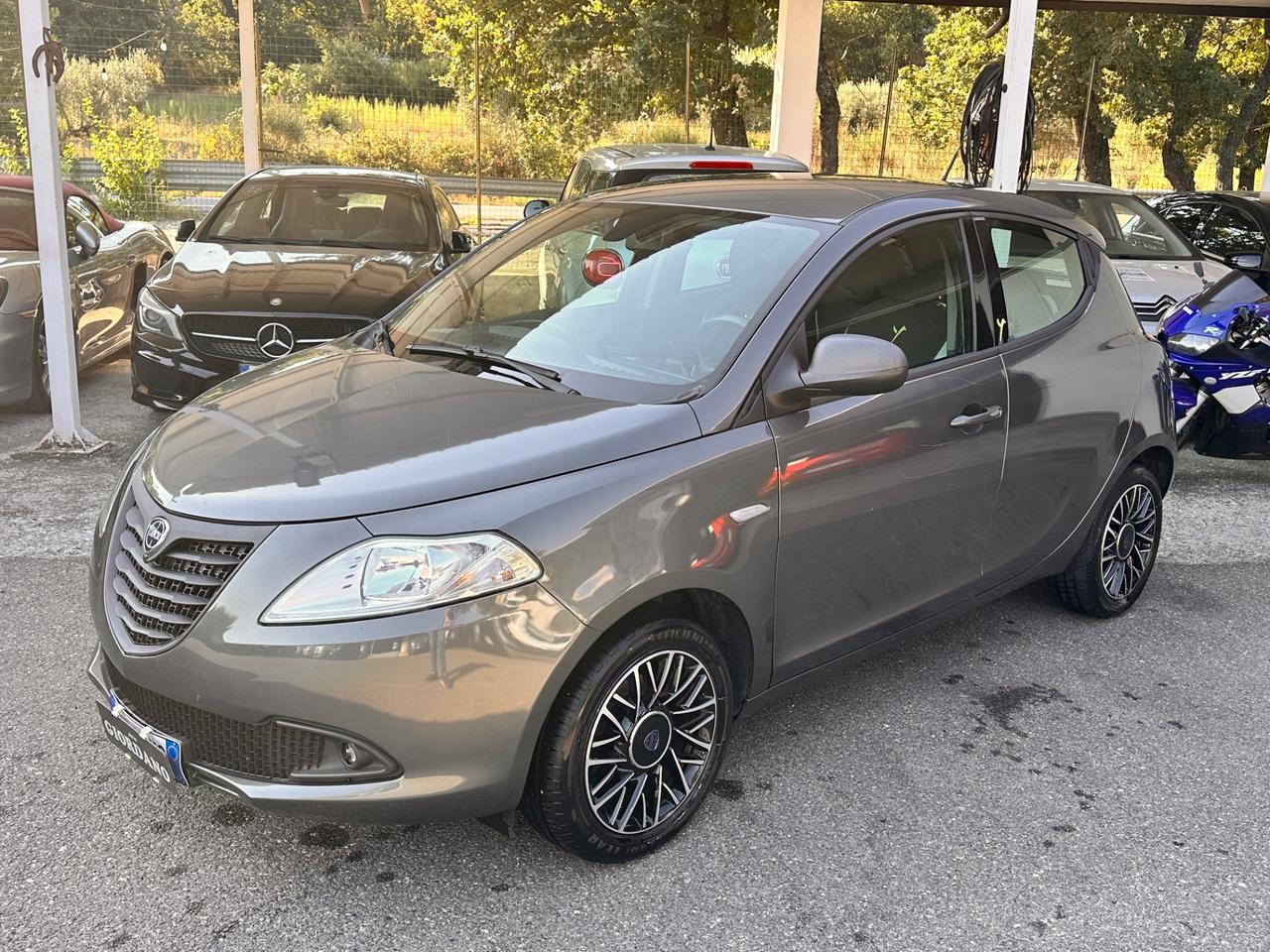 Lancia Ypsilon 1.2 GPL Ecochic Gold