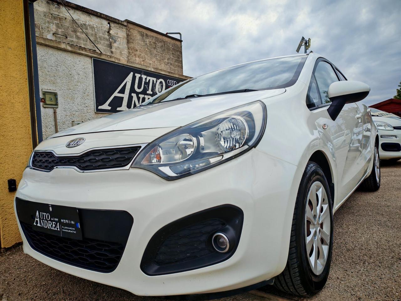 Kia Rio 1.1CRDi EX Plus Full Optional 2013