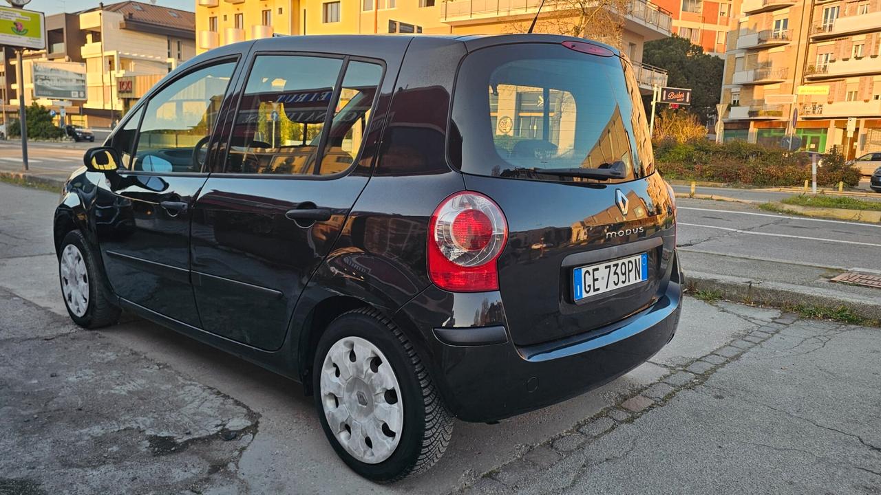Renault Modus 1.2 16V Dynamique