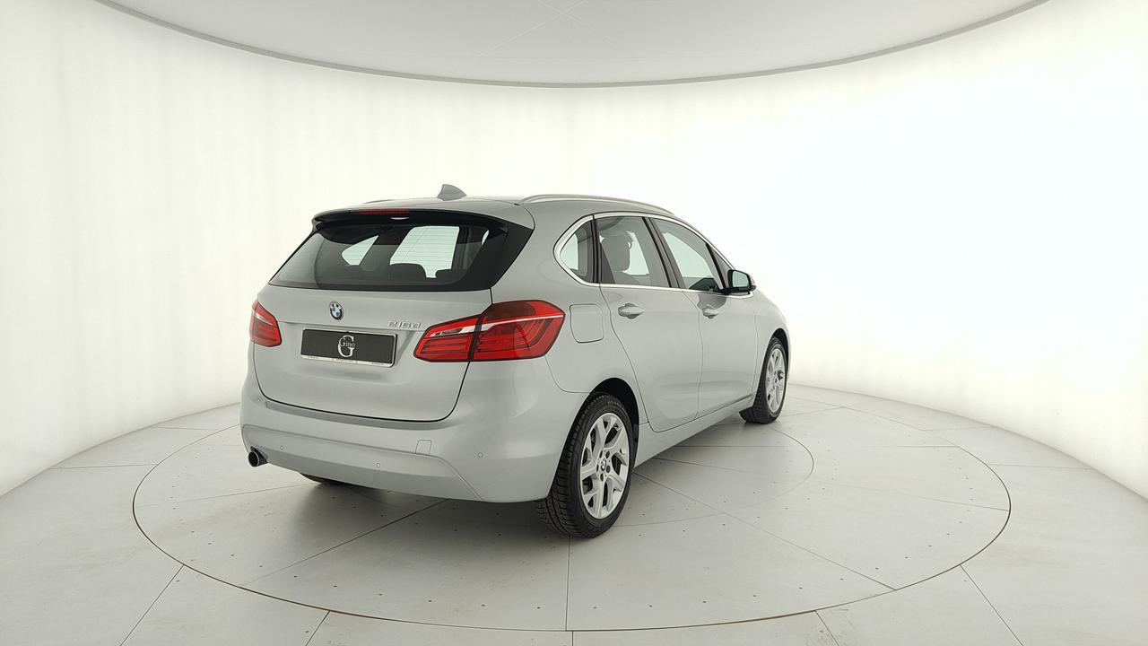 BMW Serie 2 F45 2014 Active Tourer - 216d Active Tourer Advantage auto