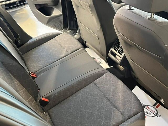 Volkswagen Golf 1.0 eTSI EVO DSG Life