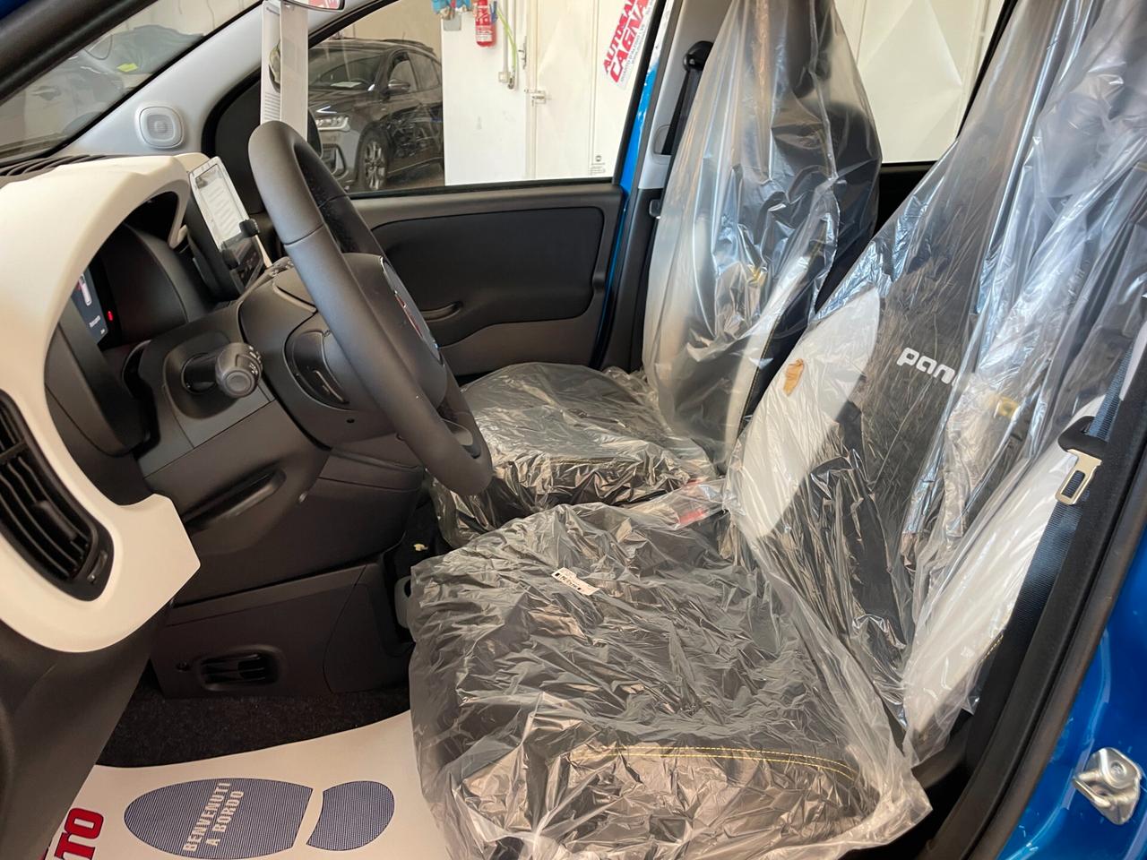 Fiat Panda 1.0 FireFly Hybrid Pandina CROSS Km0