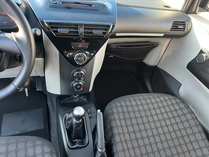 Toyota iQ 1.0 Lounge