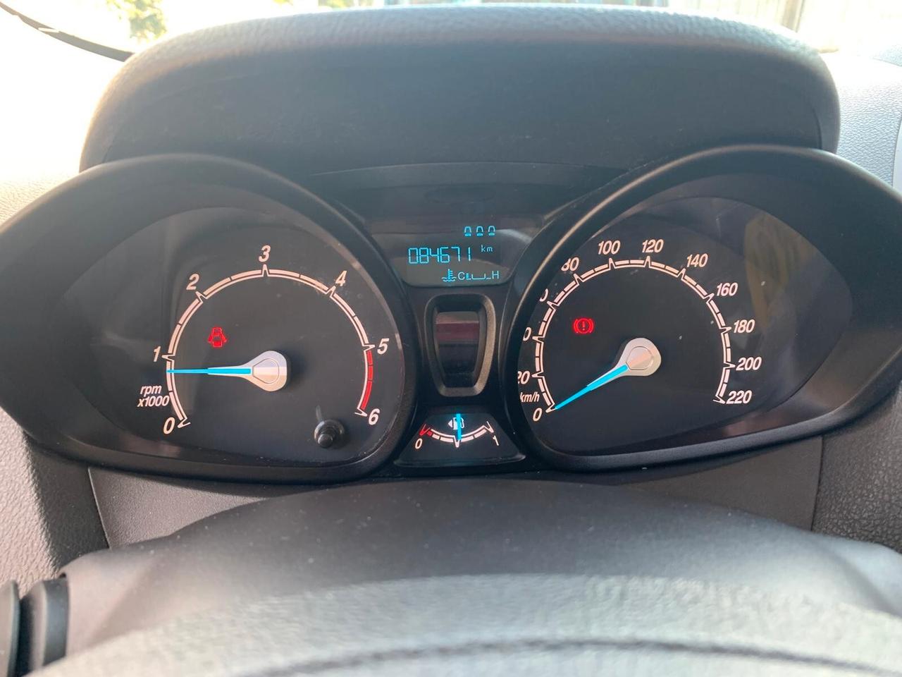 Ford Tourneo Courier 1.5 TDCI 75 CV Plus EURO 6B