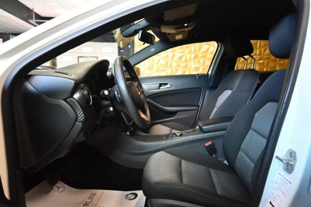 MERCEDES-BENZ GLA 180 D EXECUTIVE AUT.TEL CERCHI 17"VETRI SCURI SED.RISC