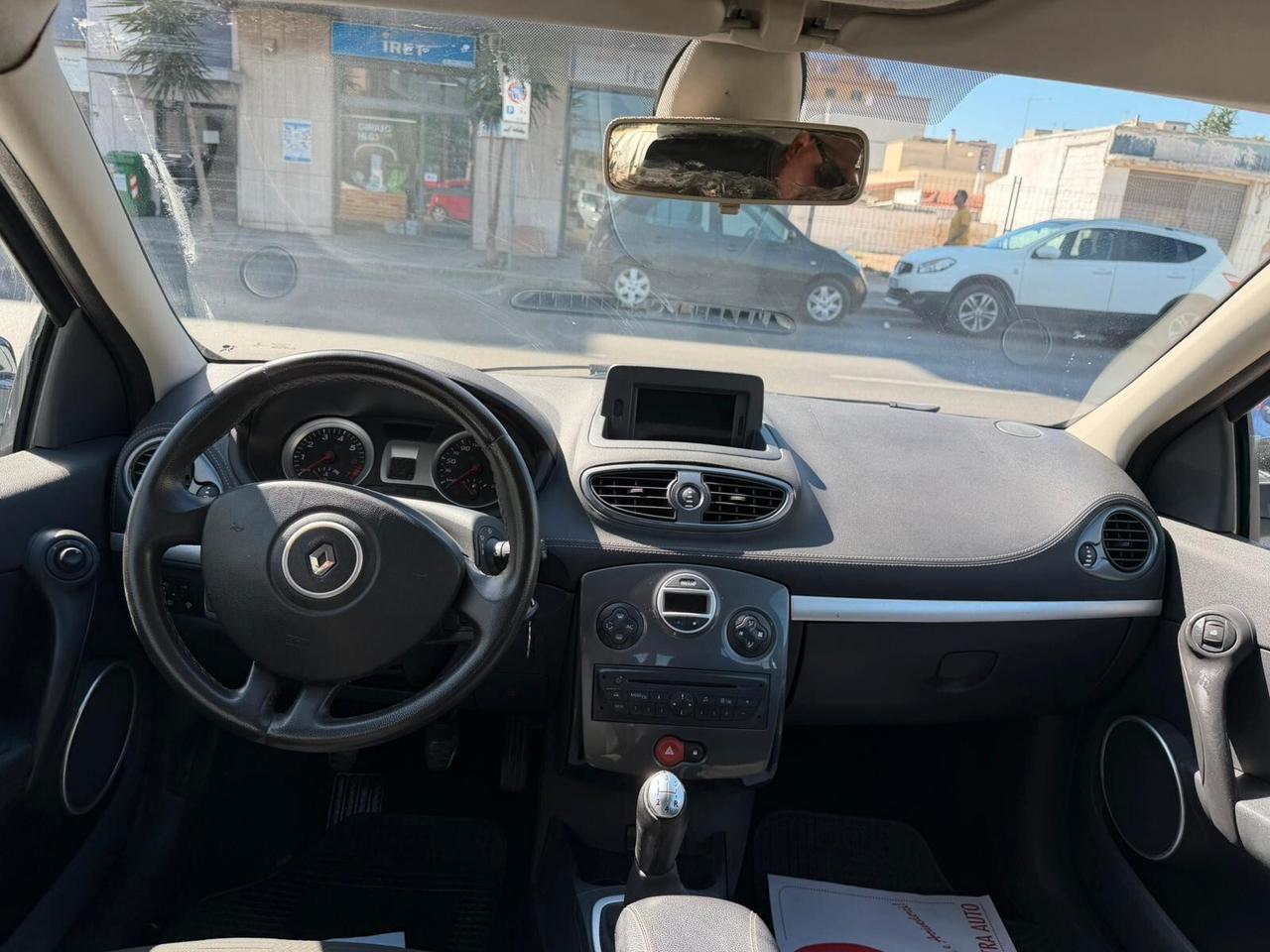 Renault Clio 1.2 16V 5 porte Dynamique