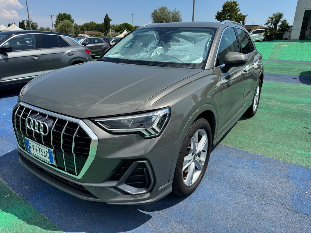 Audi Q3 2.0 TDI 150 CV S tronic line Edition