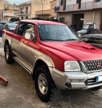 Mitsubishi L200 2.5 TD cat 4WD Double Cab Invite