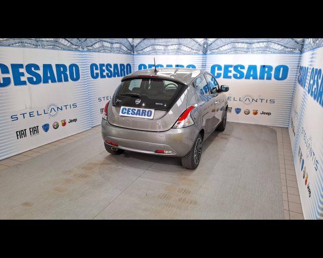 LANCIA Ypsilon 1.0 hybrid 70cv Gold s&s 5 posti