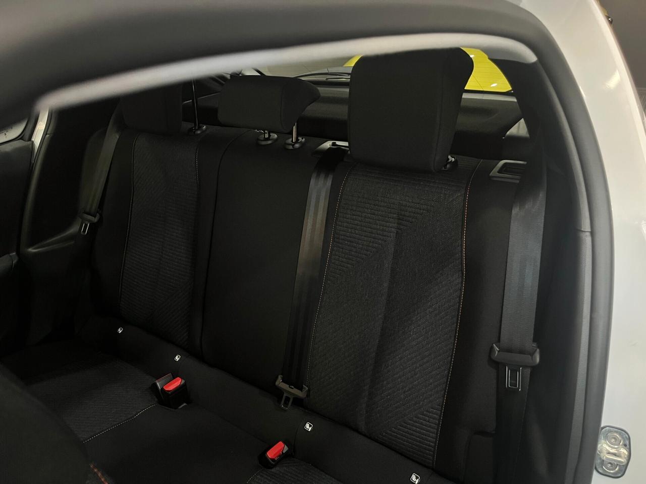 Peugeot 208 1.2 Hybrid E-DCS6 Automatica 100cv Style ITALIANA