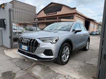 Audi Q3 2.0 TDI 150 CV S tronic line Edition