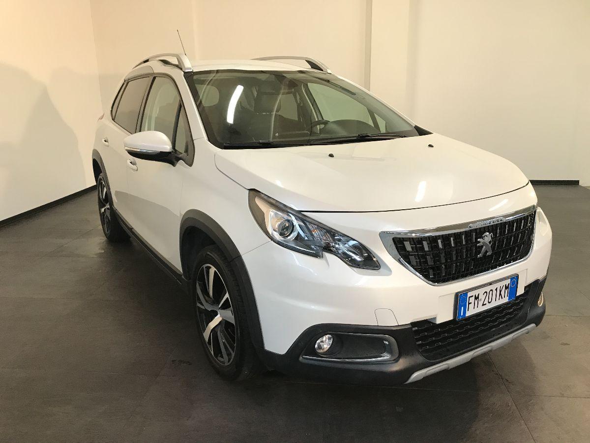 PEUGEOT 2008 1.6 BlueHDi 100 CV Allure