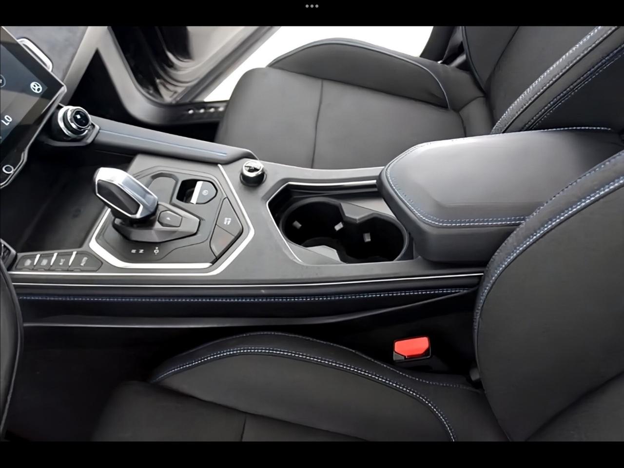 Lynk&co 01 PHEV Perfetta