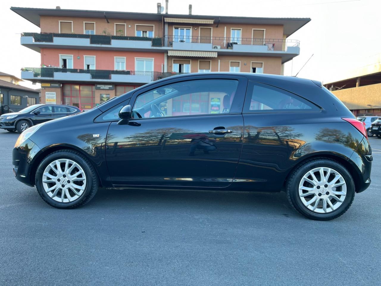 Opel Corsa 1.2 80CV 3 porte GPL-TECH Enjoy