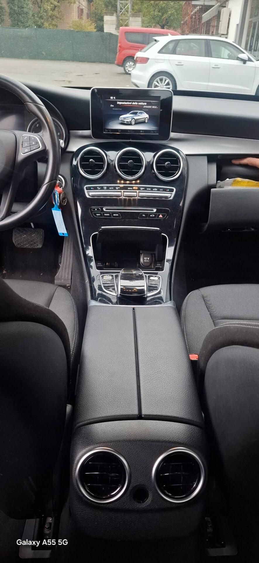 Mercedes-benz C 180 d Auto Premium