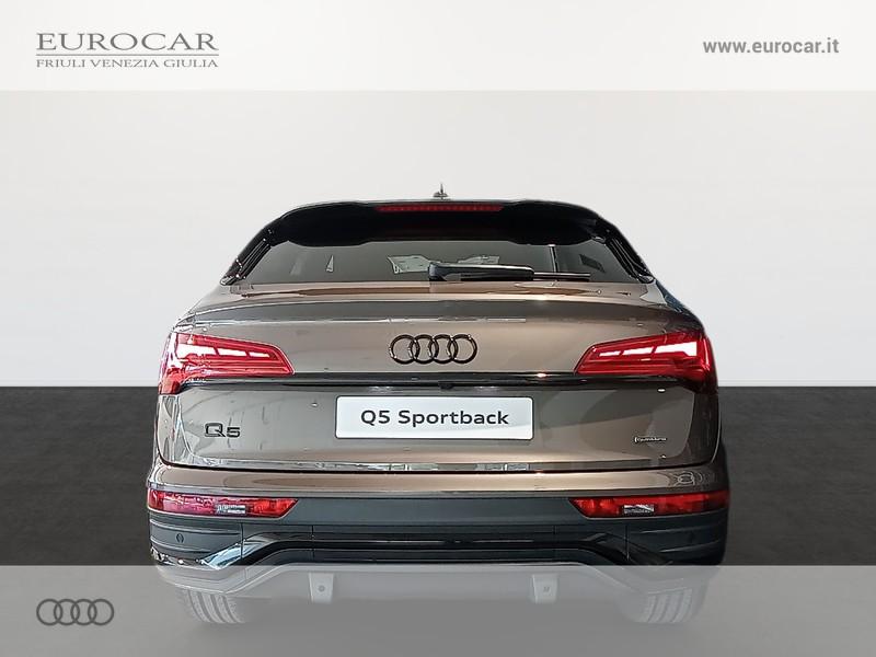 Audi Q5 sportback 40 2.0 tdi mhev 12v s line plus quattro s-tronic