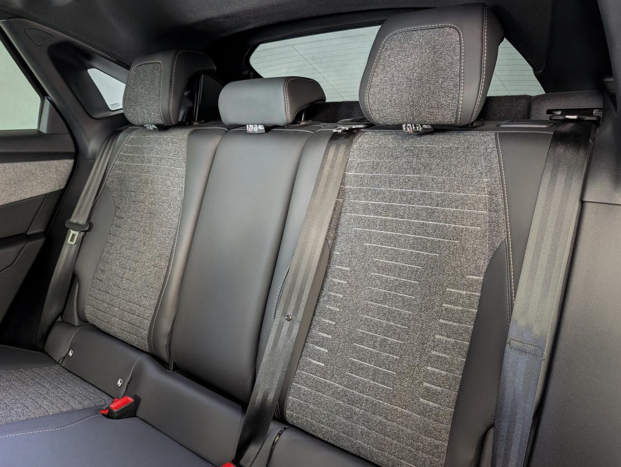 Peugeot 3008 1.2 Hybrid 145cv e-dcs6 Allure