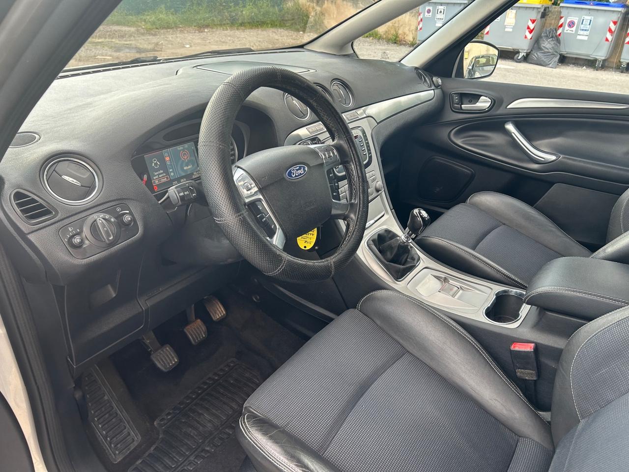 Ford S-Max 2.0 TDCi 140CV Titanium 7 Posti