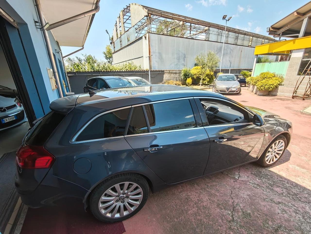 Insignia 2.0 CDTI Sports Tourer cosmo aut. SOLO 138MILA KM PREZZO SOTTO COSTO!!!!!