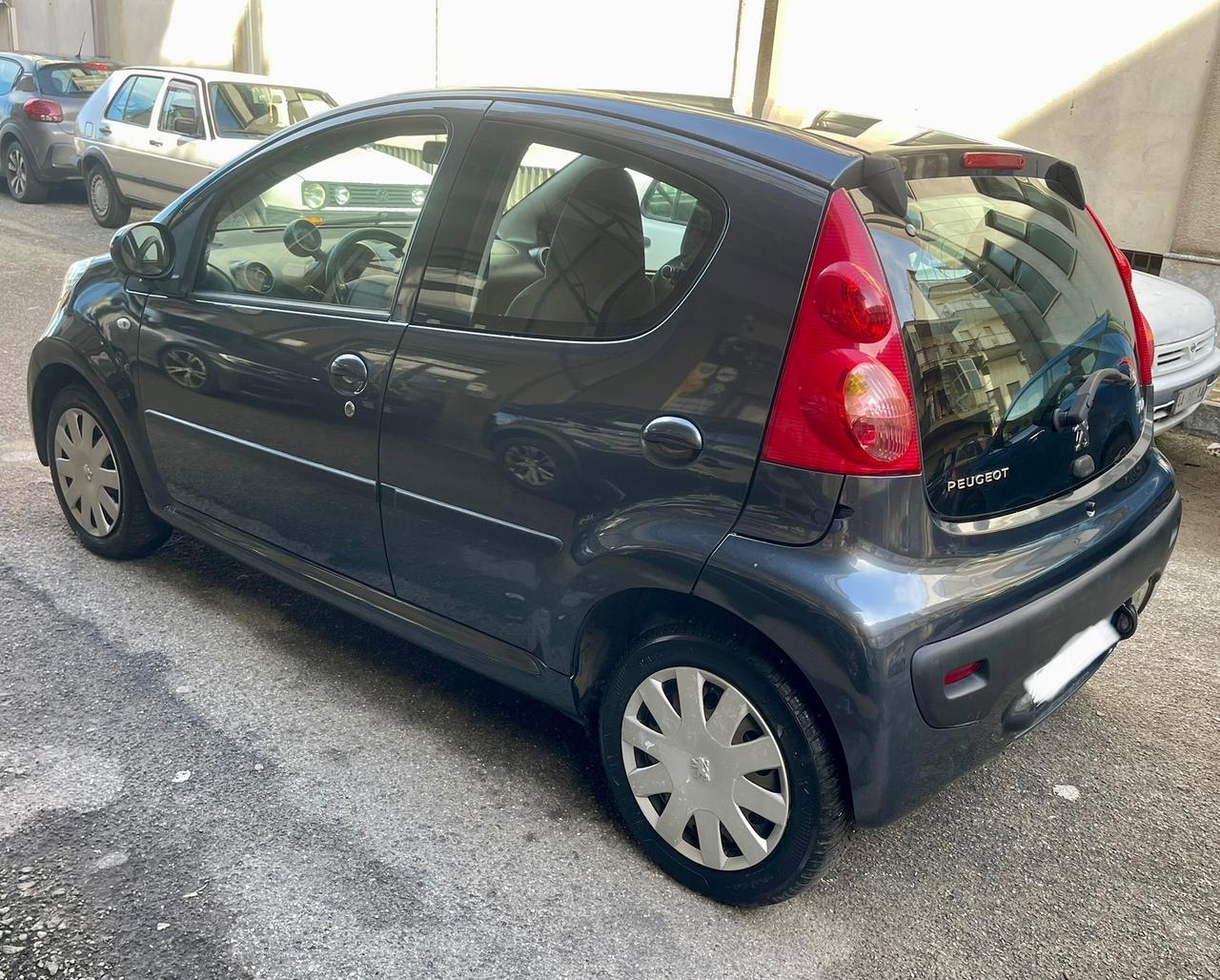 Peugeot 107 1.4 HDi 5p. Plaisir
