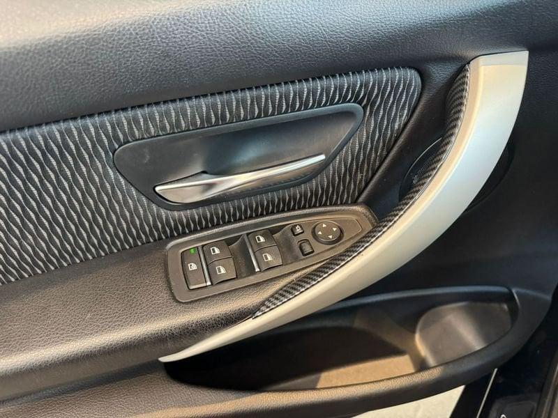 BMW Serie 3 Touring 318d Business Advantage aut.