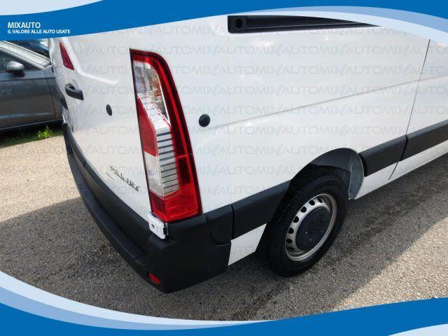 RENAULT Master T35 2.3 DCI 135cv L2H2 Ice EU6