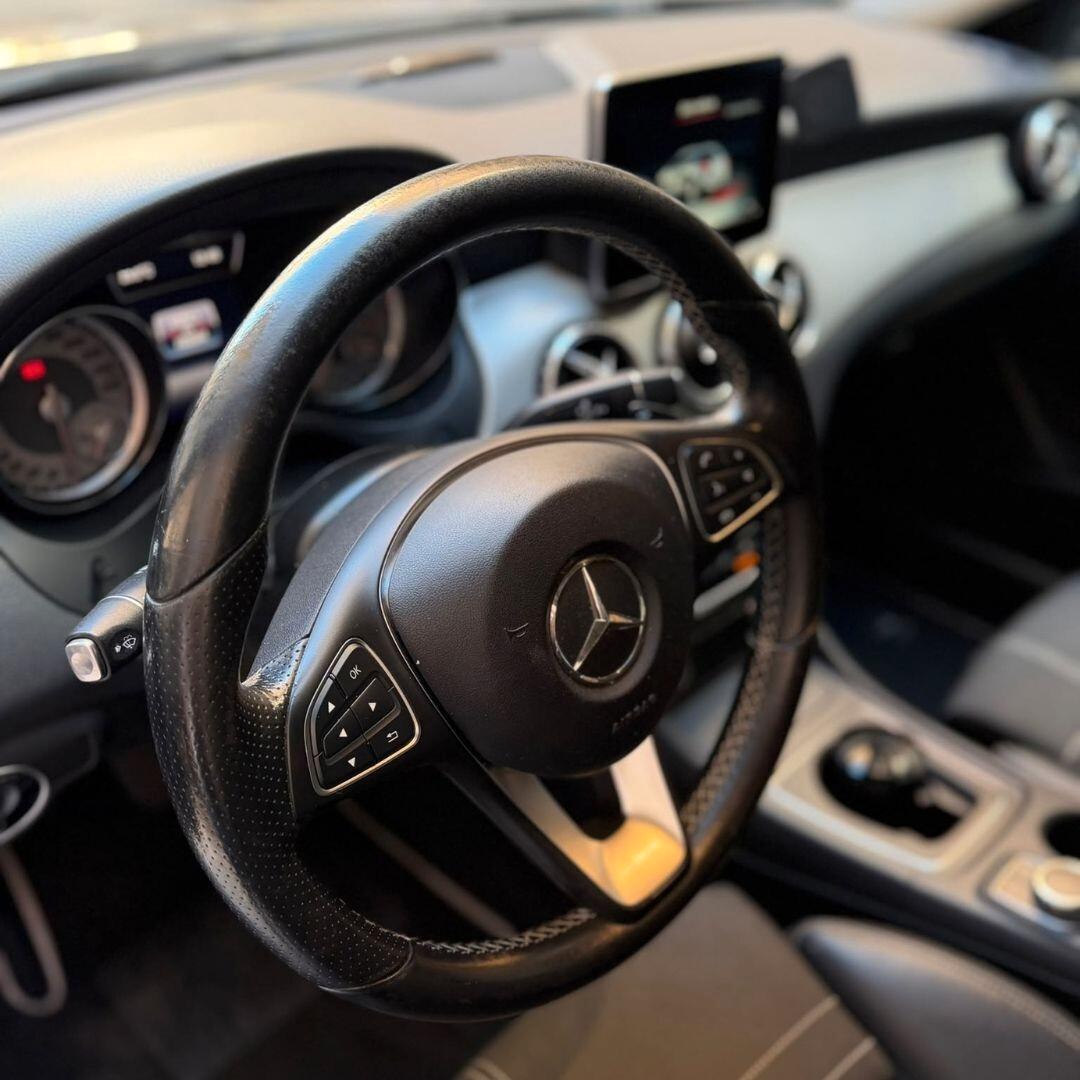 Mercedes GLA 200 d - 136CV
