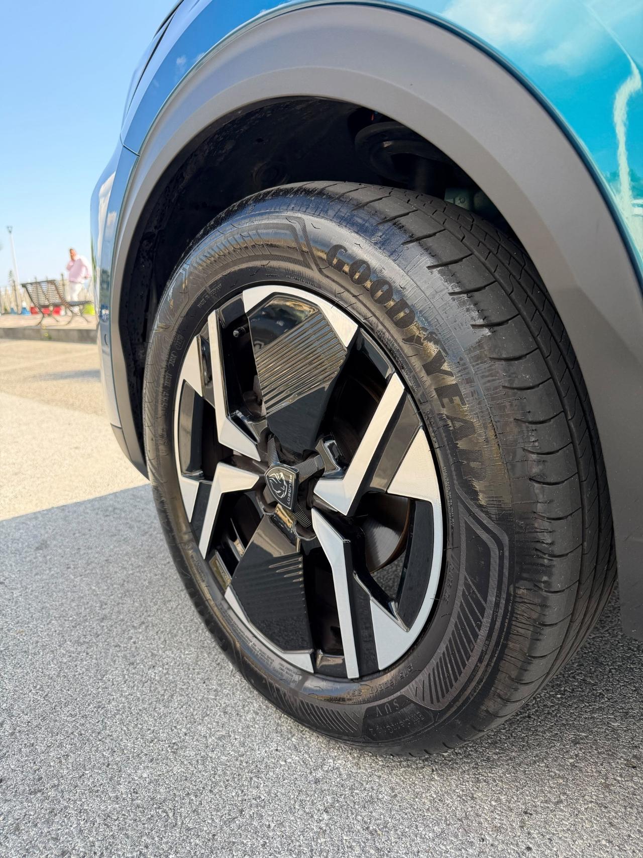 Peugeot 2008 PureTech 100 S&S Allure full optional