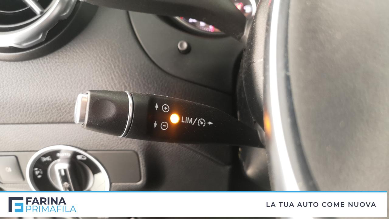Mercedes-Benz GLA - X156 - GLA 220 d Premium 4matic auto