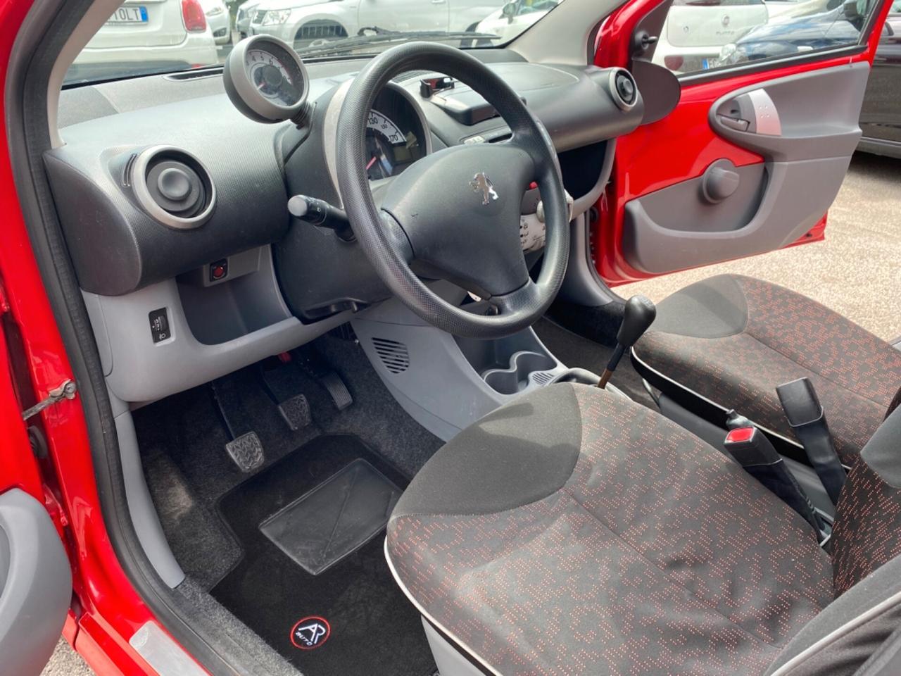 Peugeot 107 1.0 68CV 5p. Sweet Years