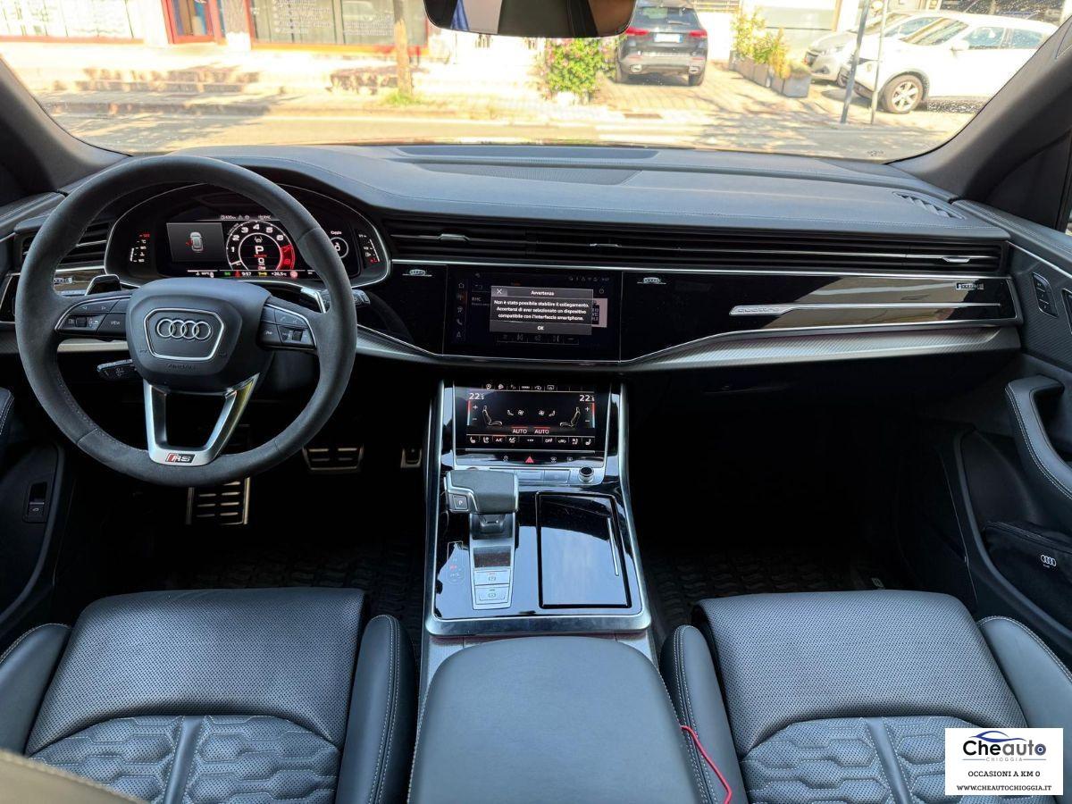 AUDI - RSQ8 - RS Q8 TFSI V8 quattro tiptr. Performance