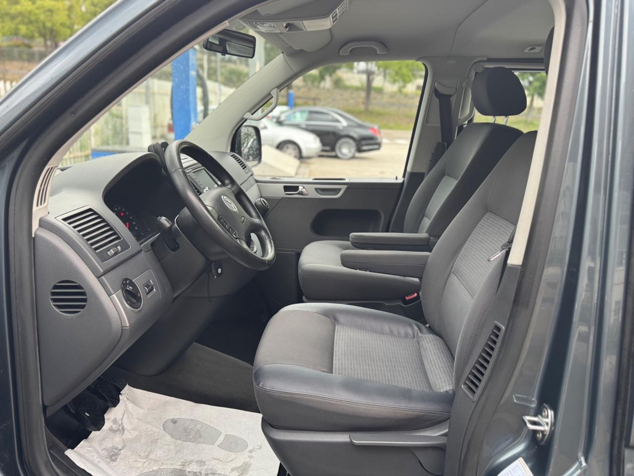 Volkswagen Multivan 2.5 TDI 174cv GANCIO DI TRAINO