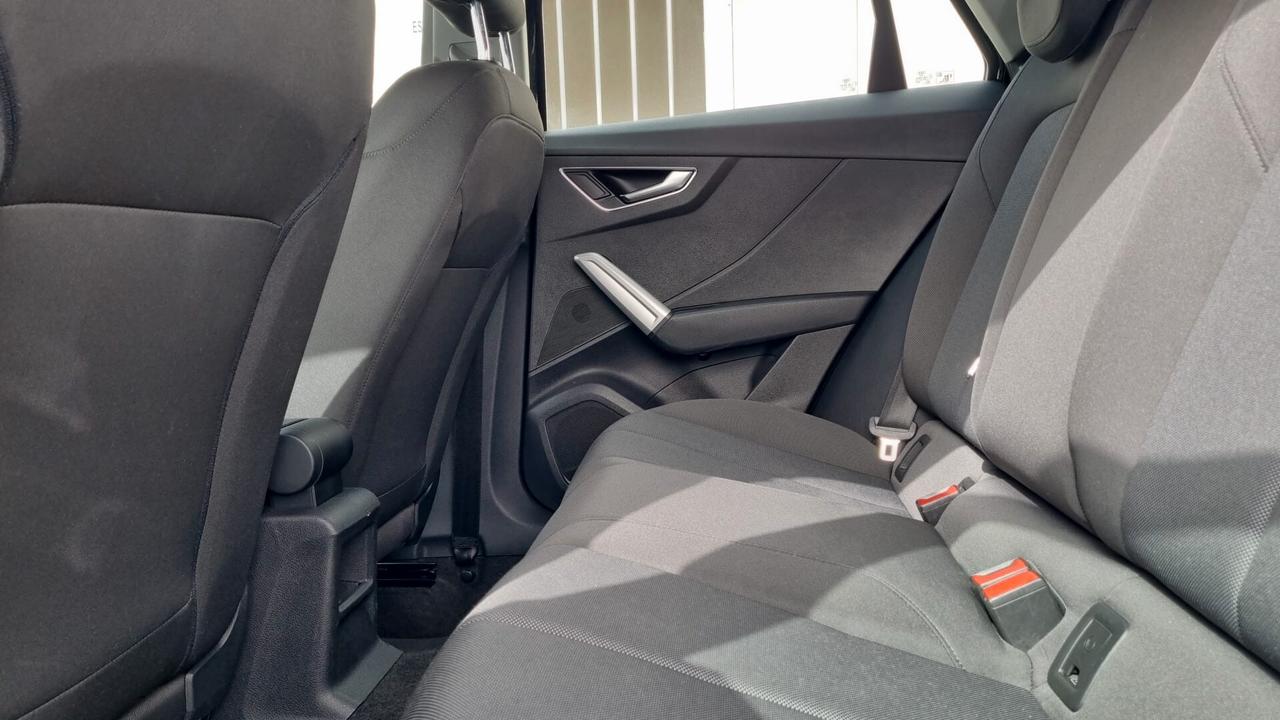 Audi Q2 30 TFSI Business