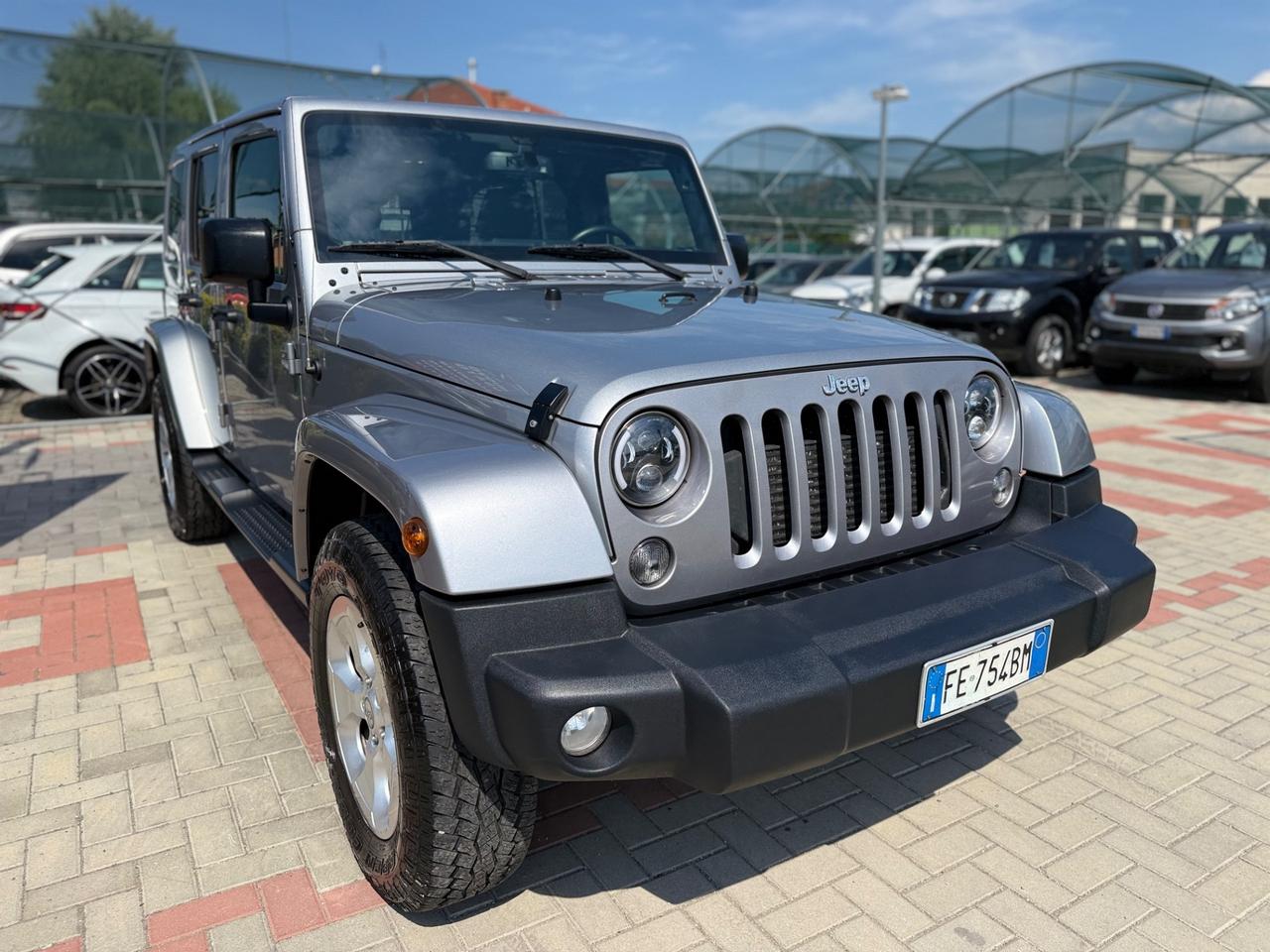 Jeep Wrangler Unlimited 2.8 CRD DPF Sahara Auto