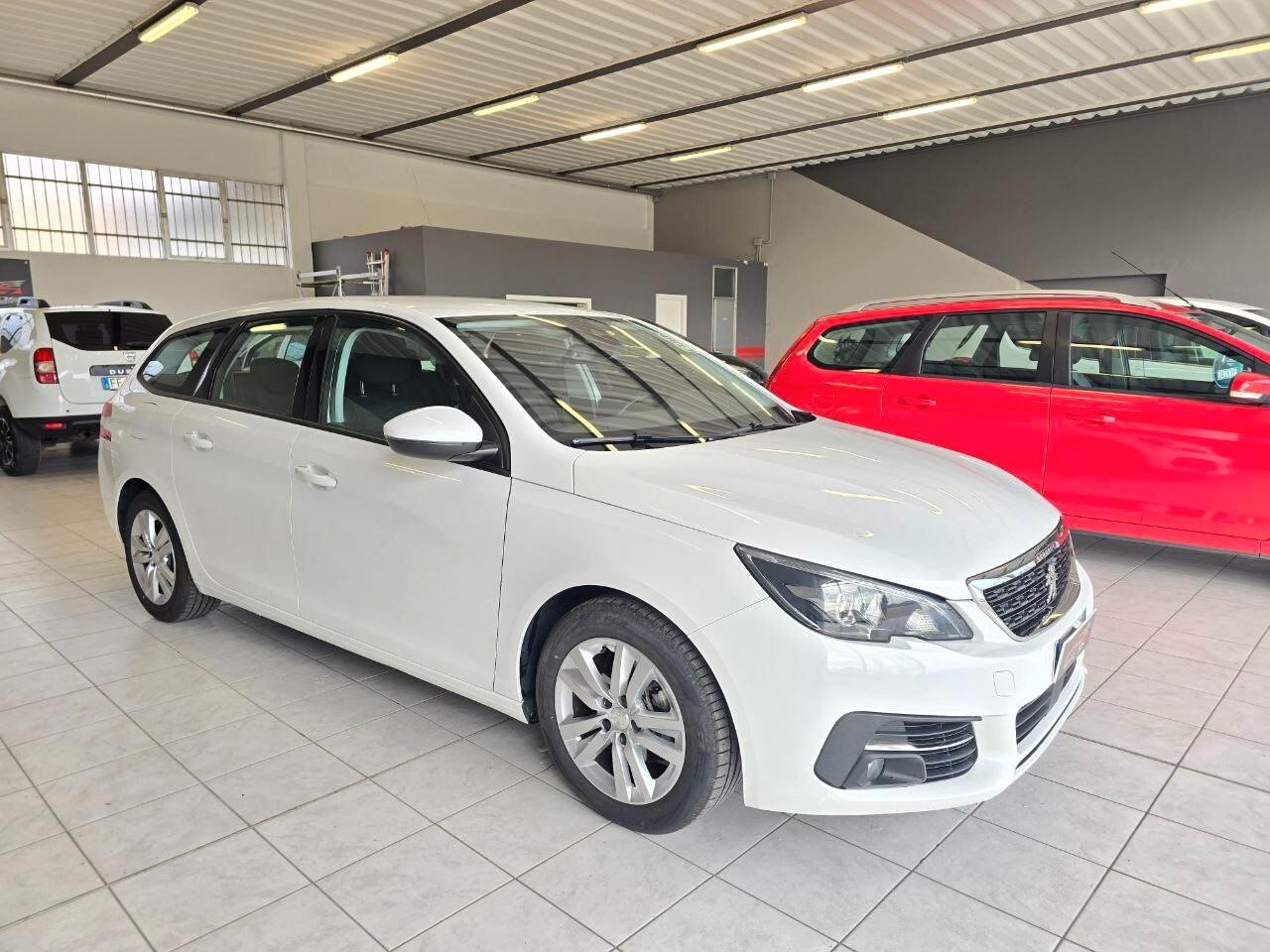 Peugeot 308 BlueHDi 100 S&S Business KM 156000 Neopatentati